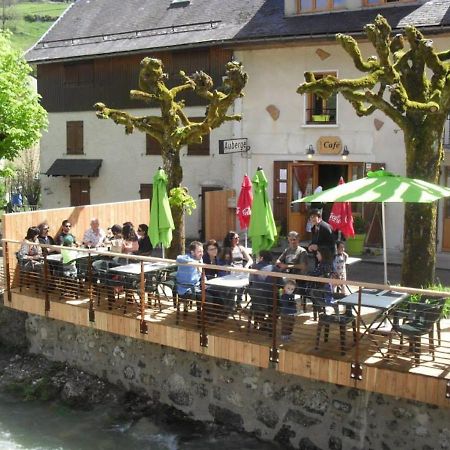 Gite Auberge L'Herbe Tendre Saint-Pierre-dʼEntremont Exterior foto